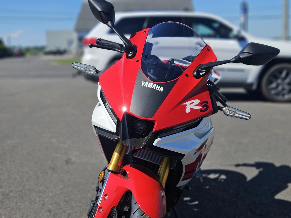 2026 Yamaha Yzf-r3 alt