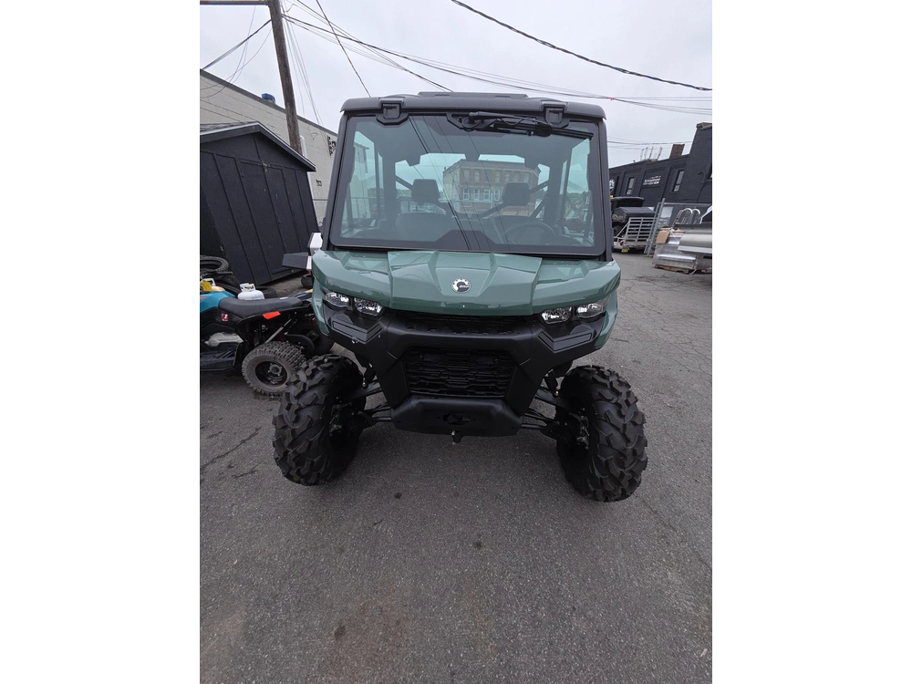 2026 Can-am Defender Dps Cab Hd10