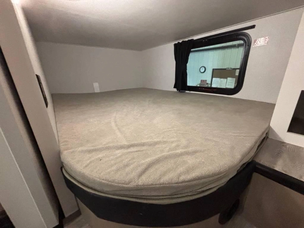 Jayco Eagle 28bhu 2027 alt