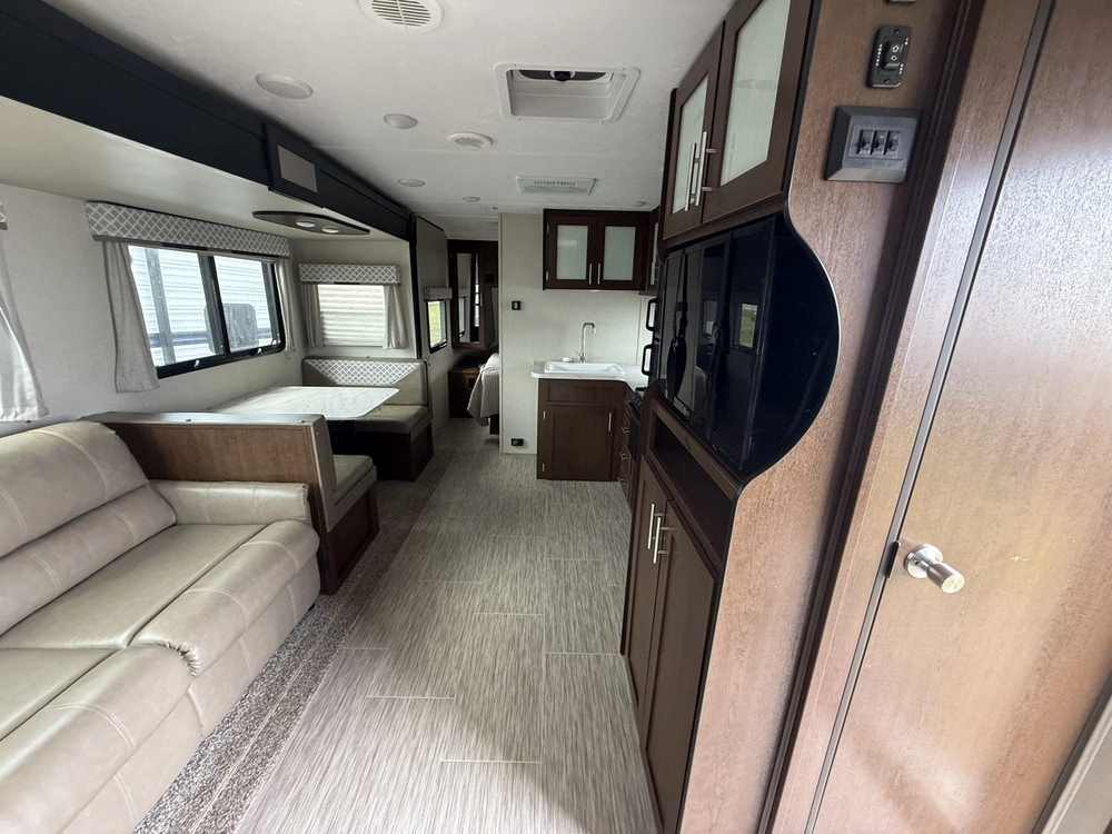 2018 Tracer 274bh alt