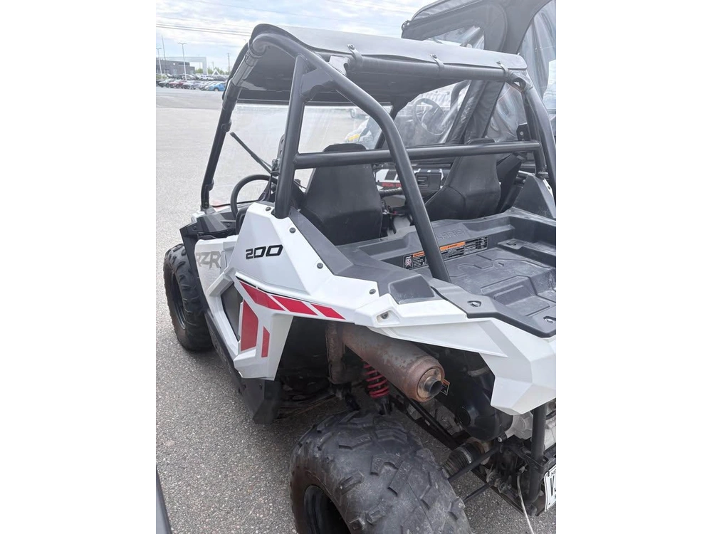 2023 Polaris Rzr 200 alt