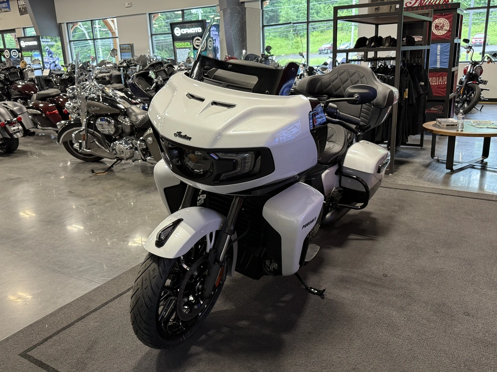 2026 Indian Motorcycle Pursuit Dark Horse 112 alt