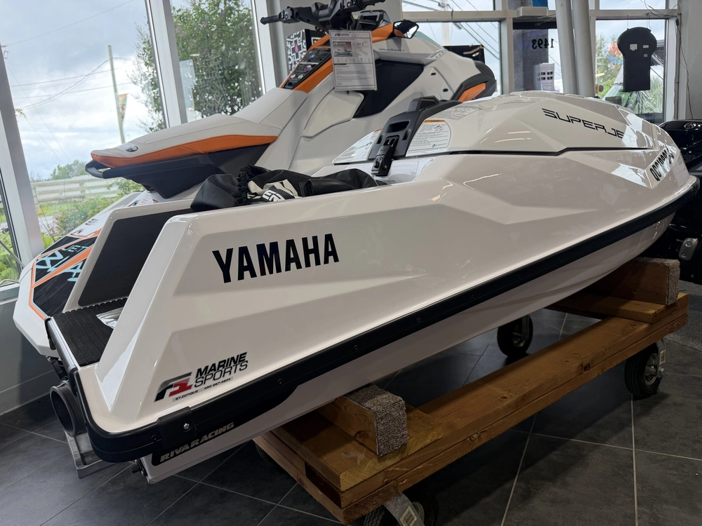 Yamaha Superjet 2022 alt