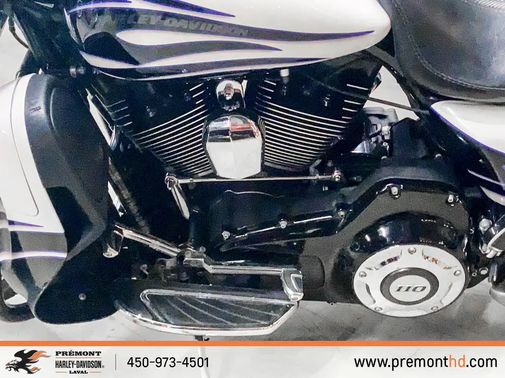 Harley-Davidson CVO Street GlideFLHXSE 2016