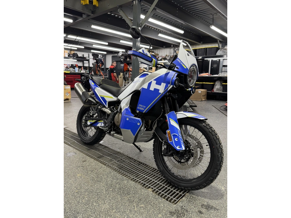 Husqvarna Norden 901 2025 alt