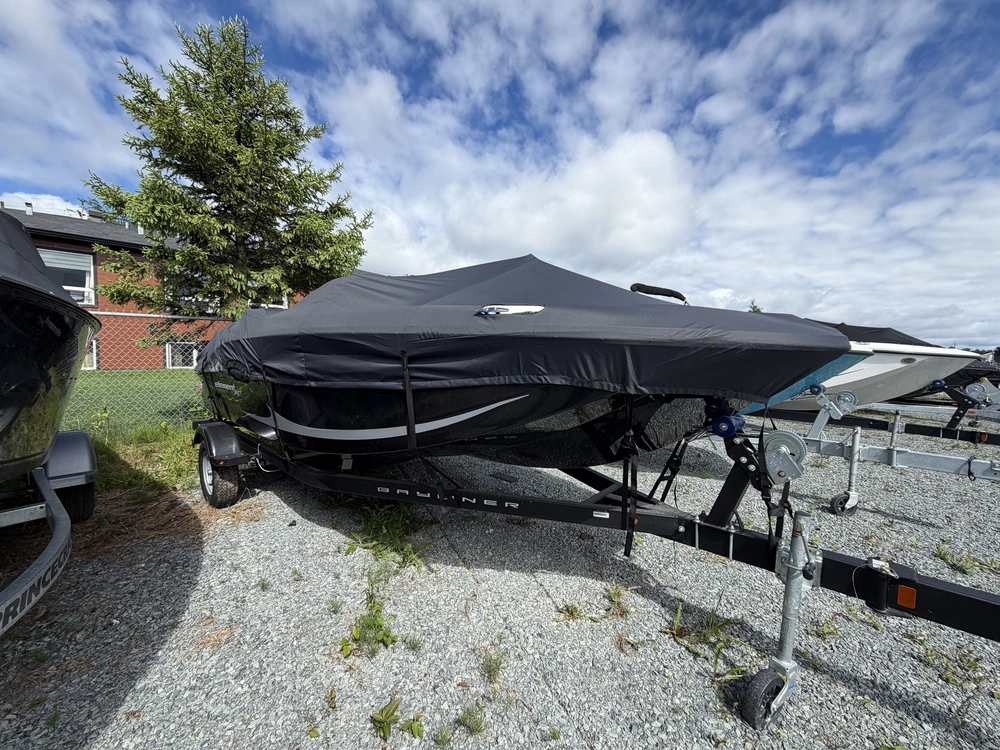 2023 Bayliner 170 El Solid Black alt