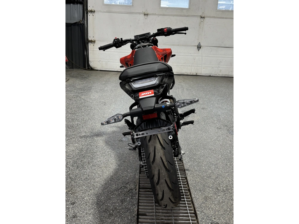 Husqvarna Vitpilen 401 B.d. 2024 alt
