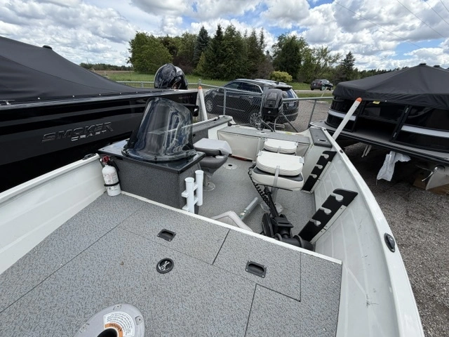 2018 Legend Boats 15 Angler alt