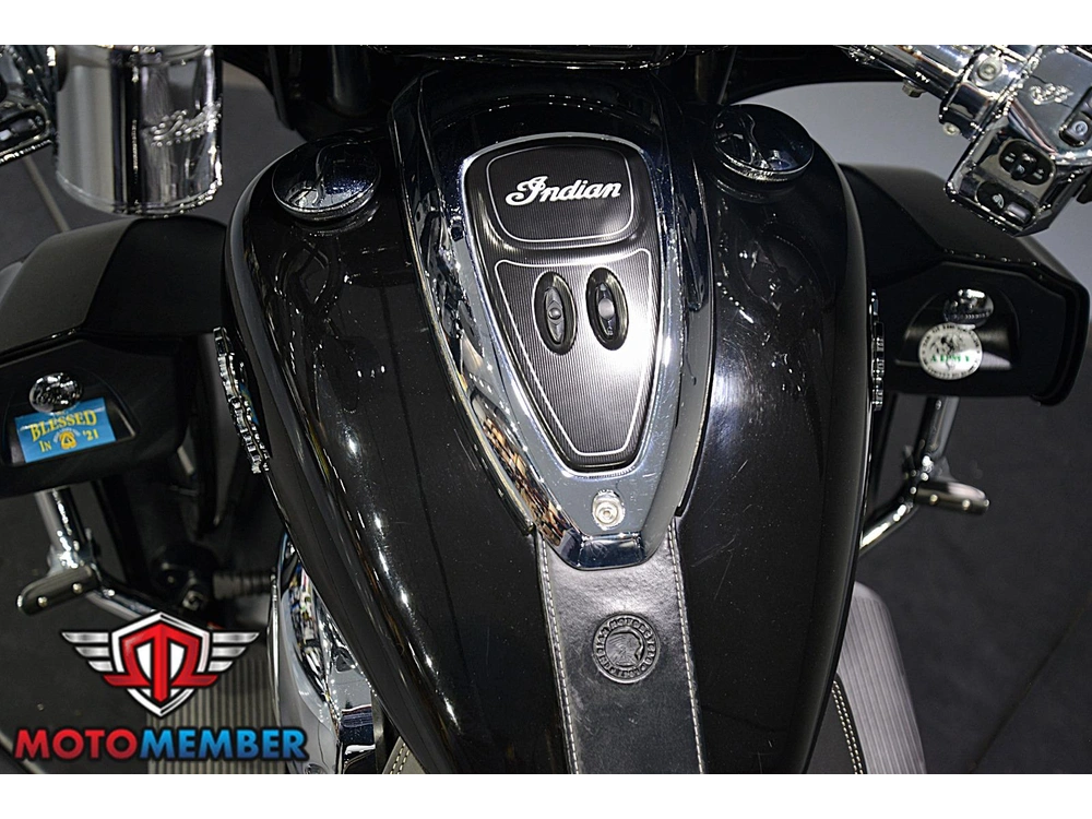 2019 Indian Motorcycle Roadmaster alt
