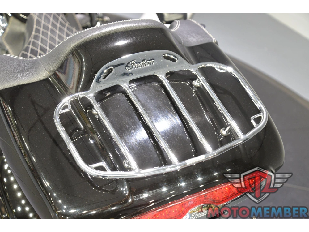 2019 Indian Motorcycle Roadmaster alt