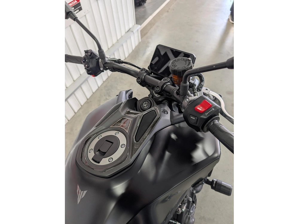 Yamaha Mt-09 2024 alt