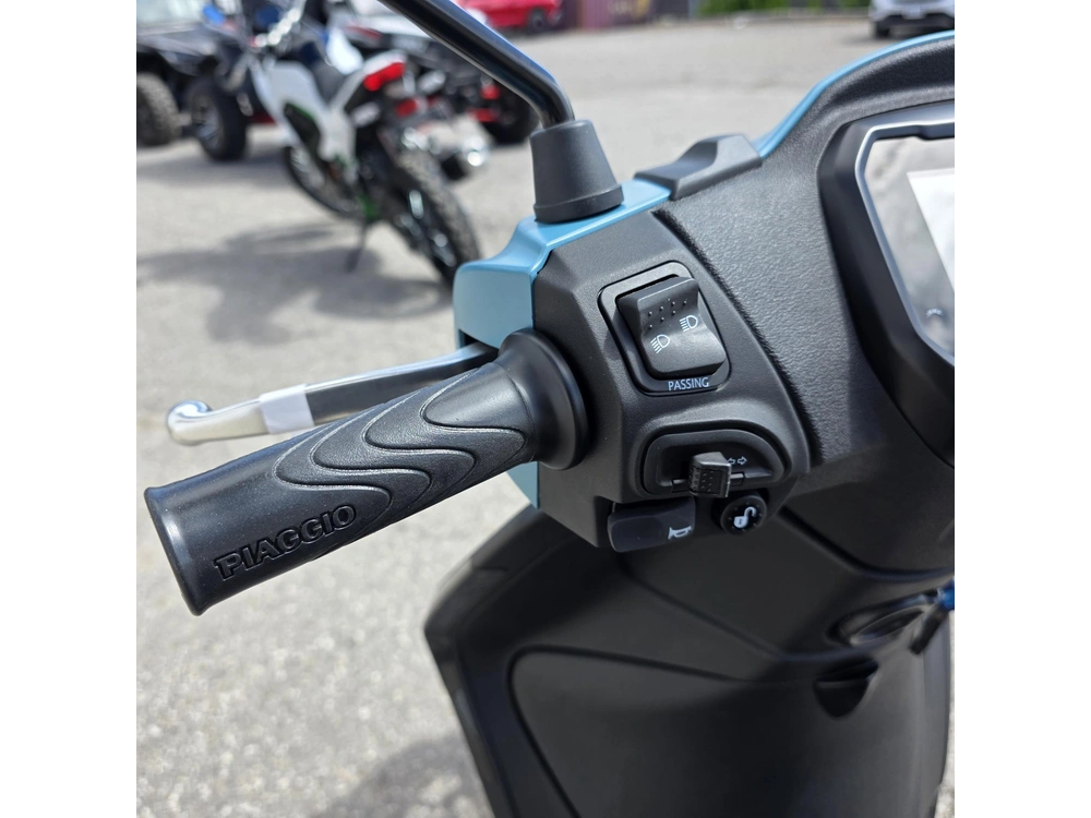 2026 Piaggio Liberty 150 S alt