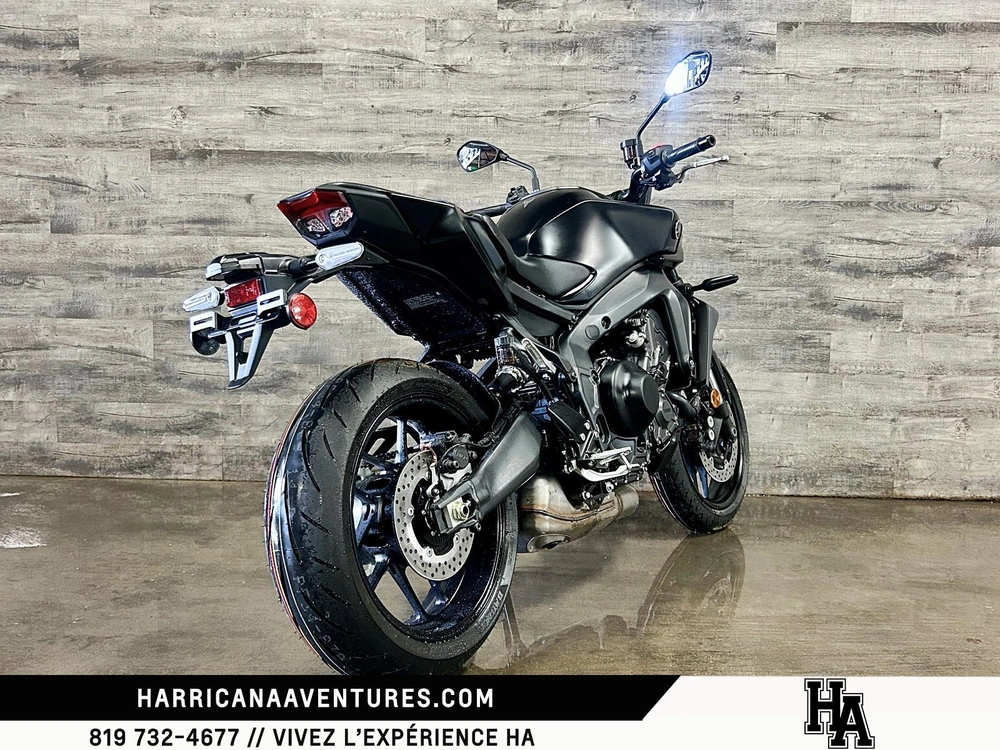 Yamaha Mt09 Noir Mat 2025 alt