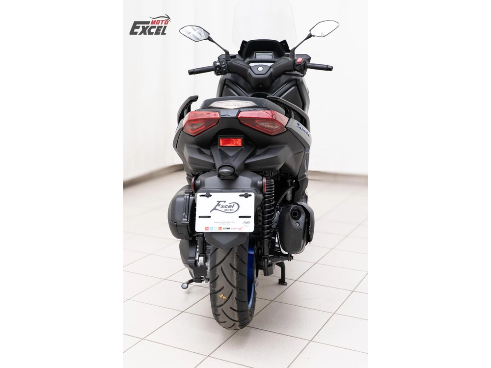 2024 Yamaha Xmax alt