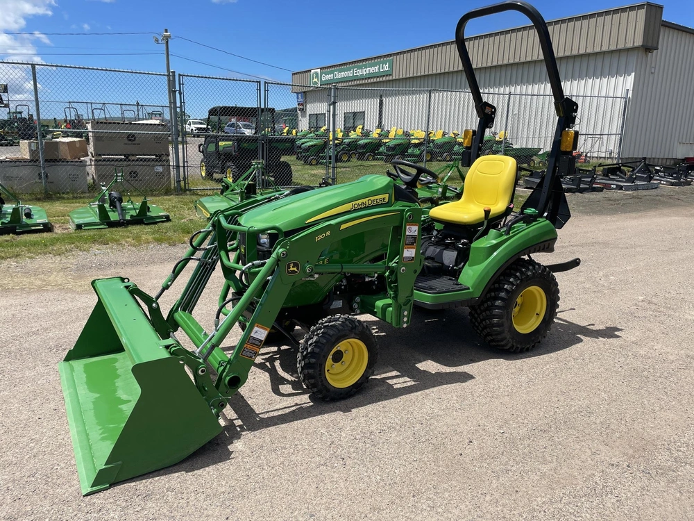 John Deere 1023e 2023 alt