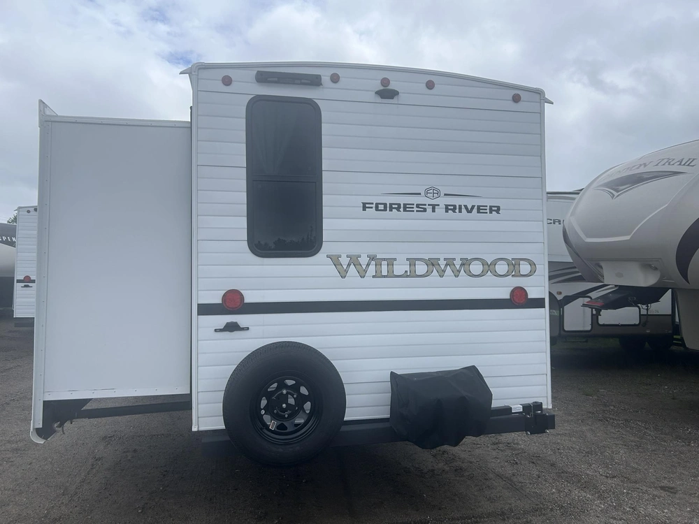 Forest River Wildwood 32bhds 2026 alt