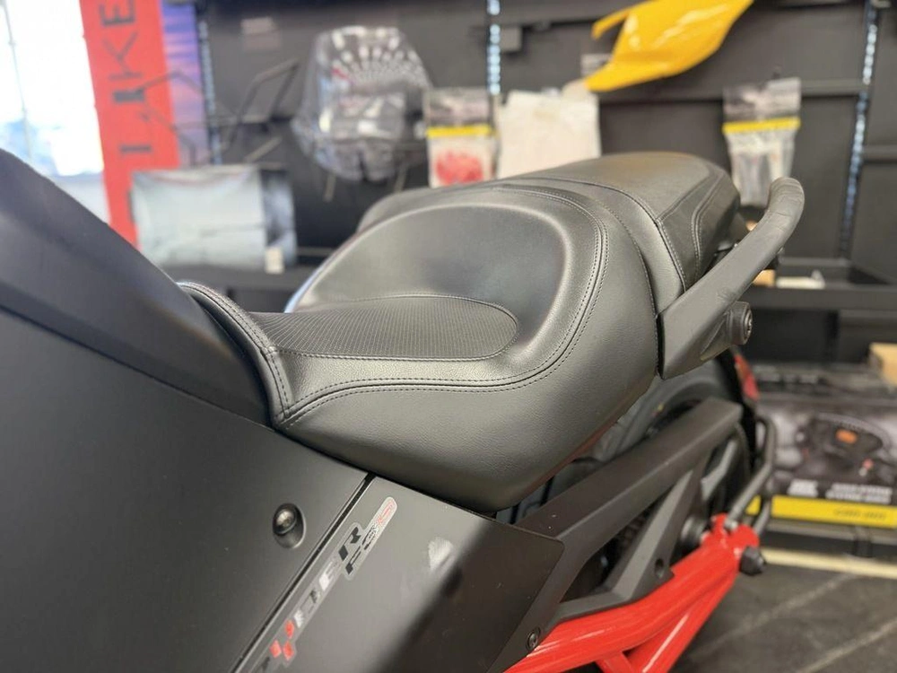 2026 Can-am Spyder F3-s alt