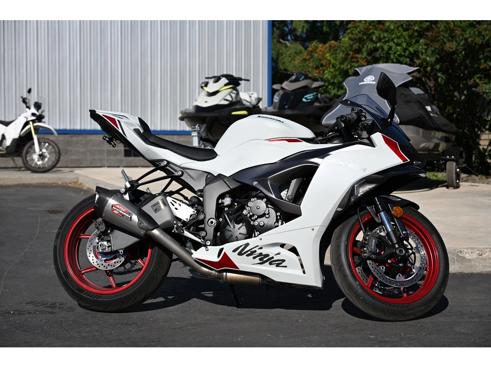 2025 Kawasaki Ninja Zx-6r alt