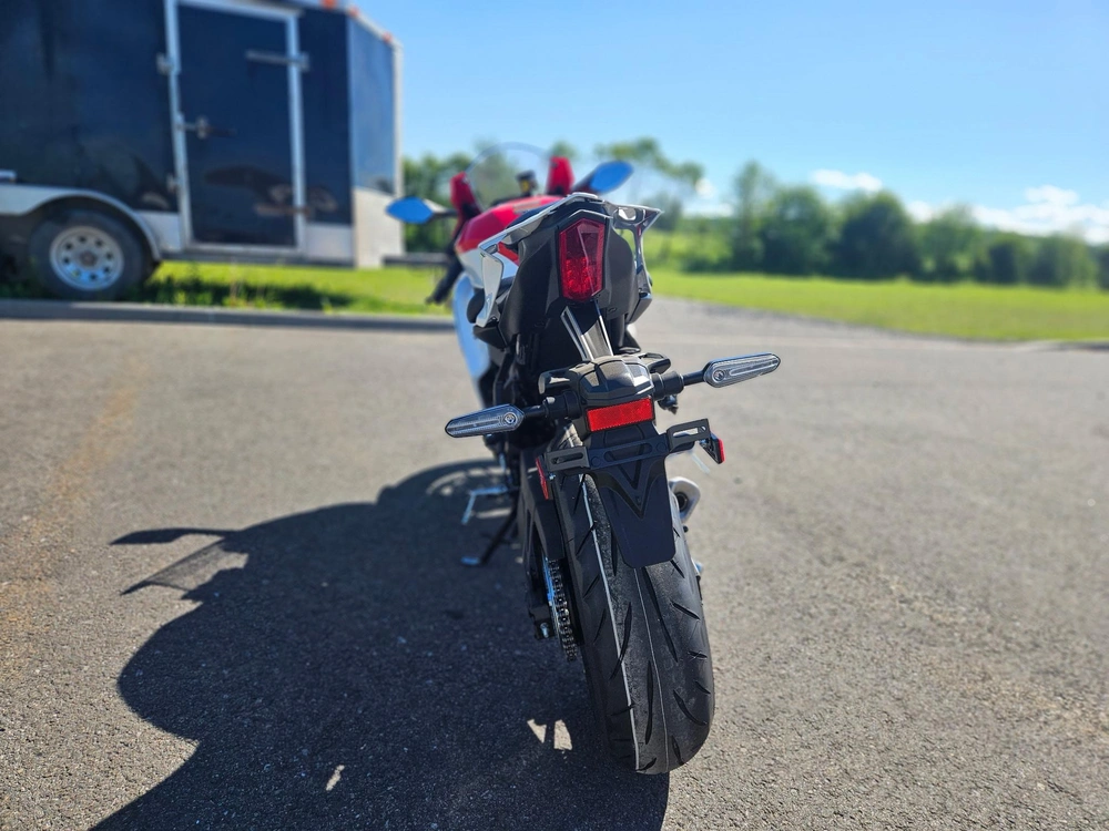 Yamaha Yamaha Yzf-r7 2026 alt