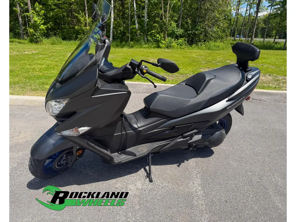 Suzuki Burgman 400 2024