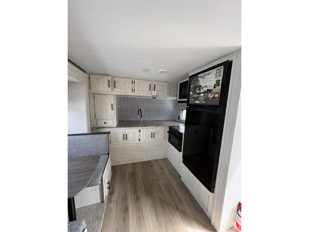 Coachmen Shasta 25 Fk 2024 alt