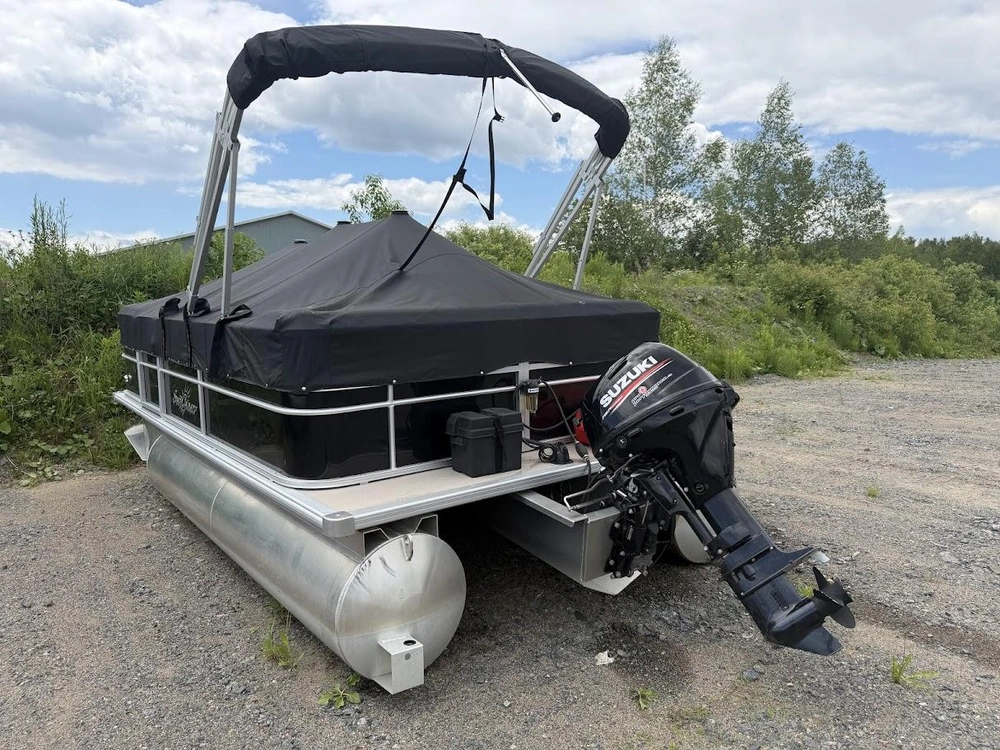 Sun Chaser Lx 16 2019 alt