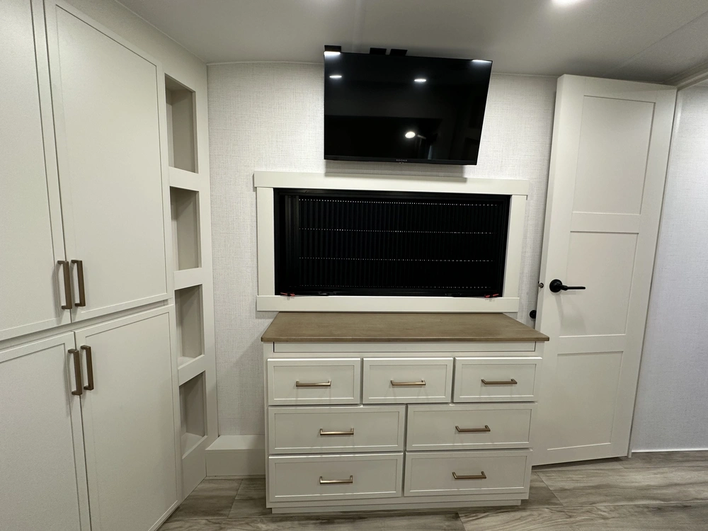 2027 Brinkley Rv Z3100 alt