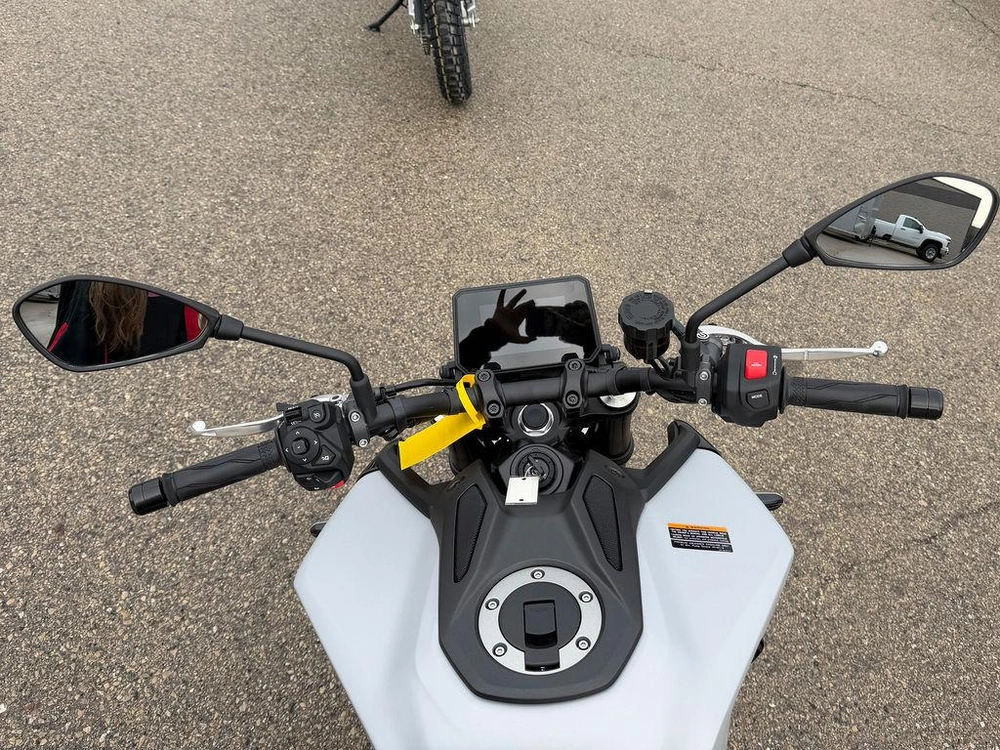 2026 Yamaha Mt-09 alt