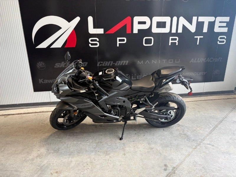 Kawasaki Ninja Zx-4rr 2026 alt
