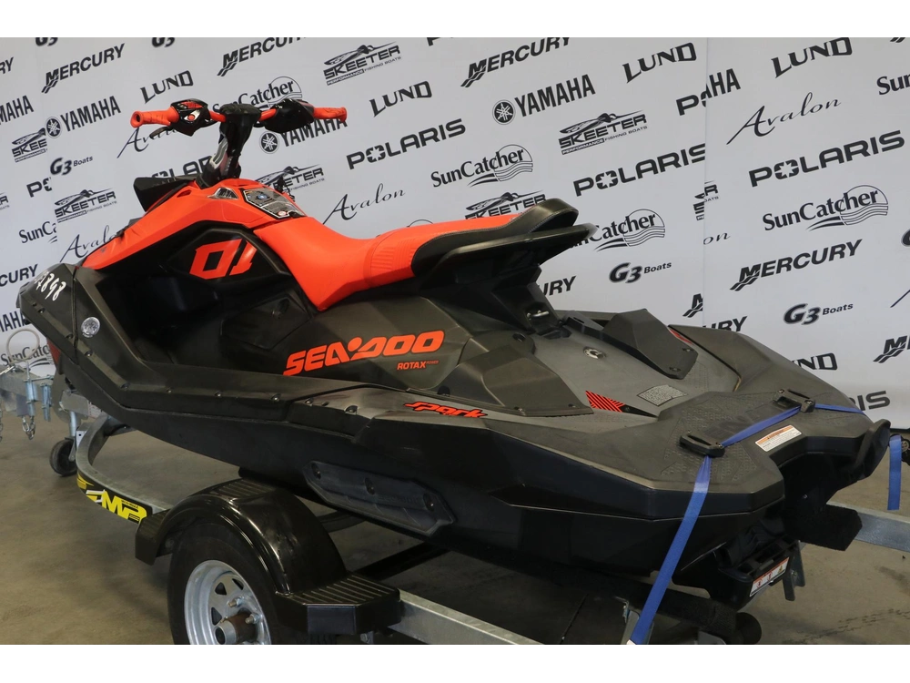 Sea-doo Spark Trixx 3up 2021 alt