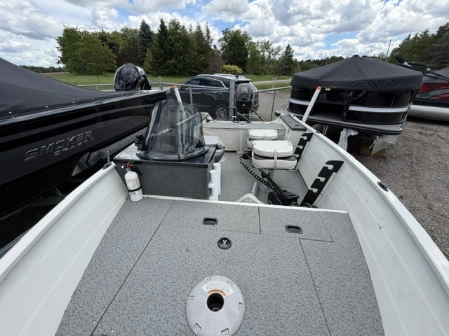 2018 Legend Boats 15 Angler alt