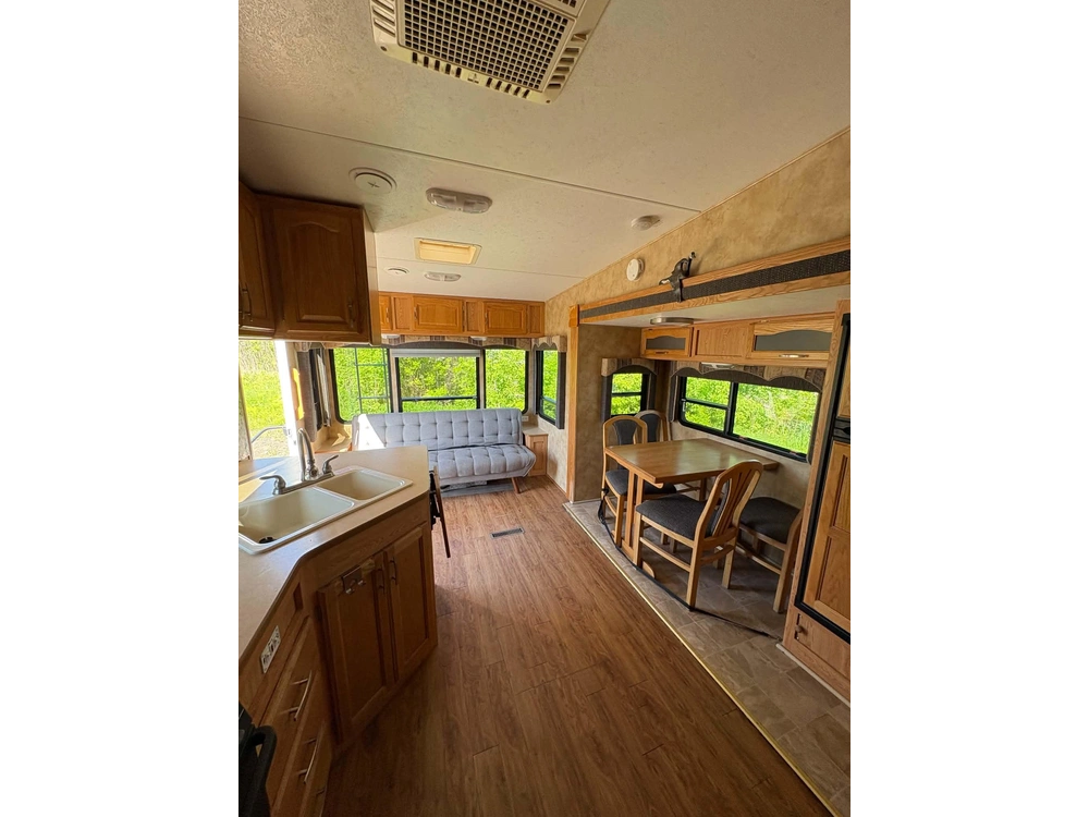 2004 Keystone Rv Laredo Fw alt