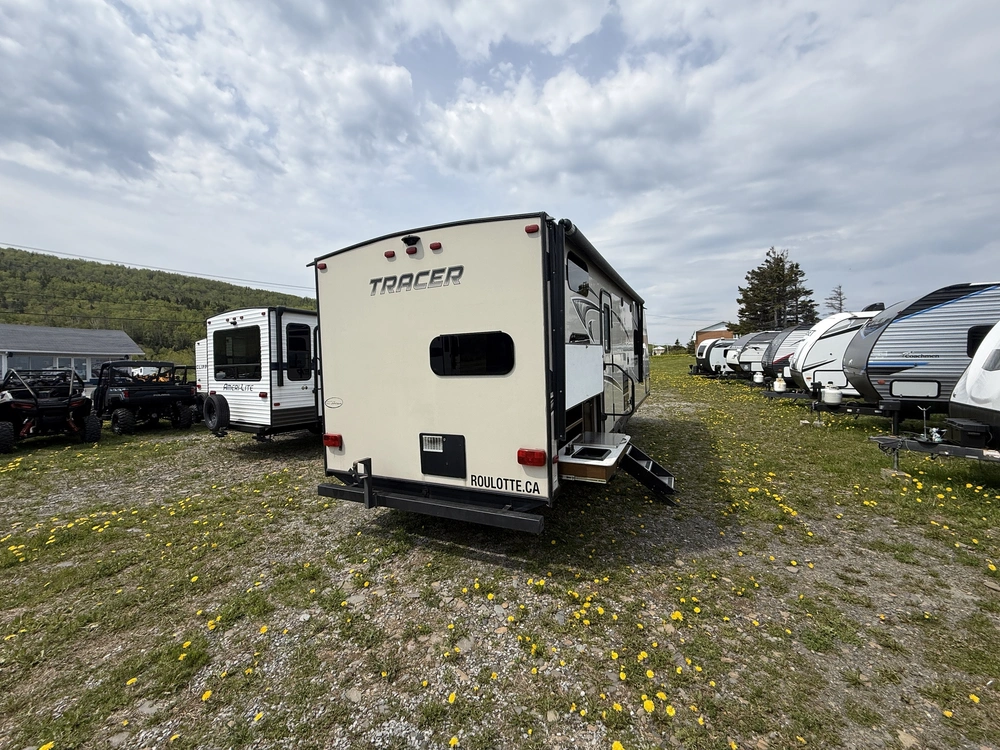 2018 Tracer 274bh alt