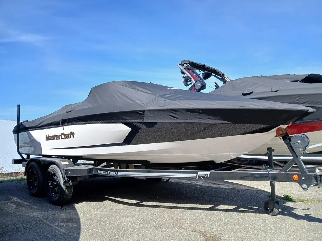 2025 Mastercraft ProStar