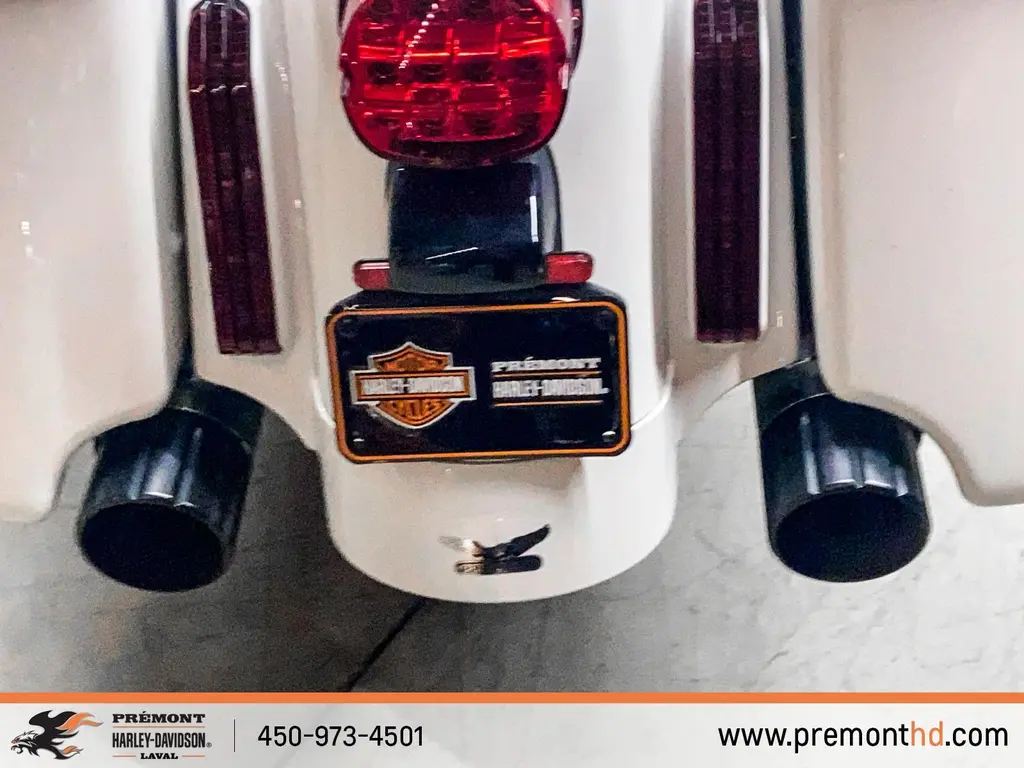Harley-Davidson CVO Street GlideFLHXSE 2016