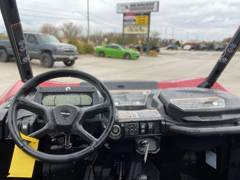 2026 Can-am Commander Xt 700 alt