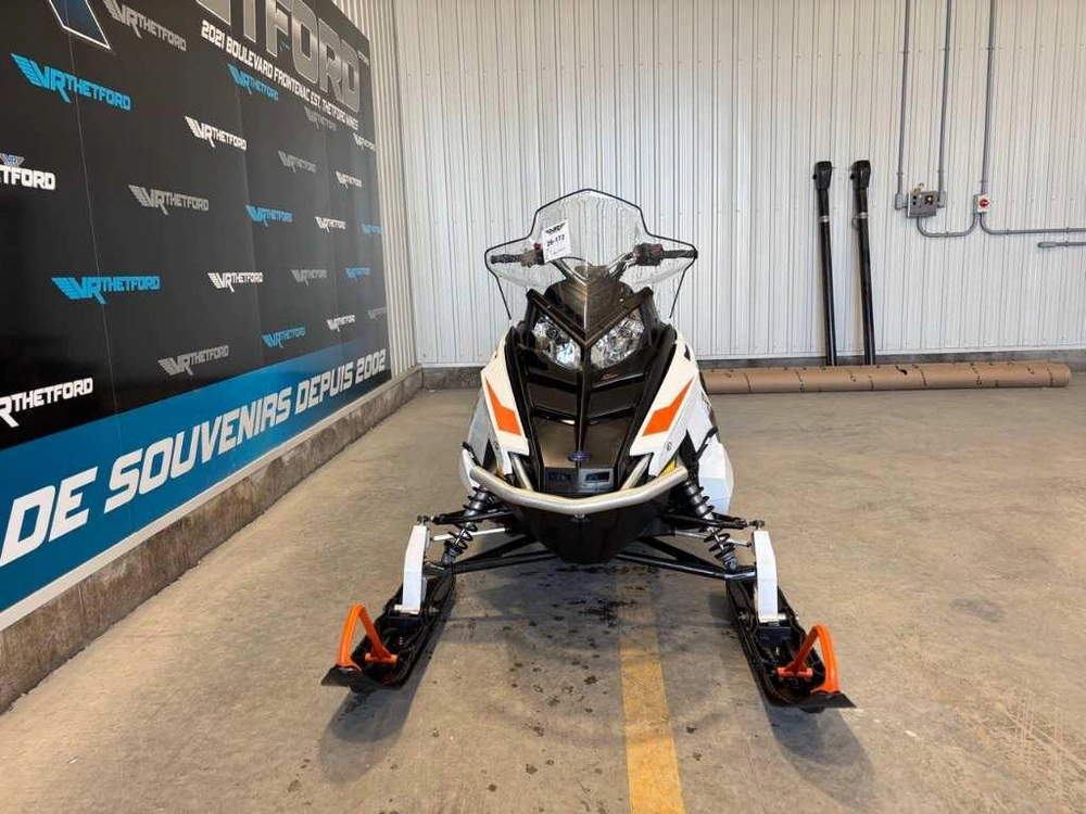Polaris 550 Voyageur 144 Es 2024 alt