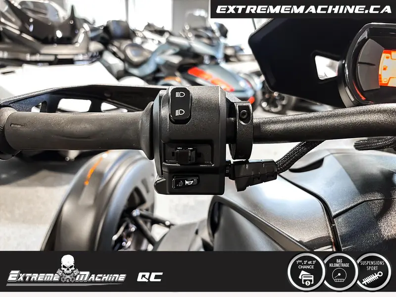 Can-Am CAN AM RYKER RALLY 900 BEAUCOUP D'ACCESSOIRES!!! 2019