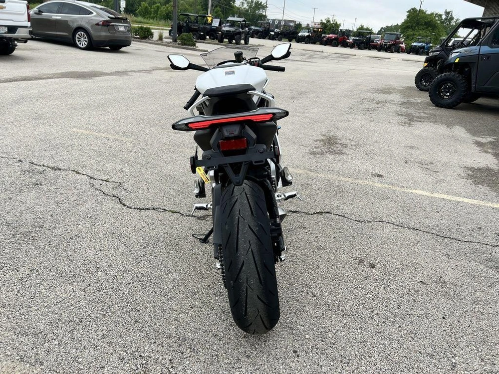 2026 Cfmoto 675ss alt