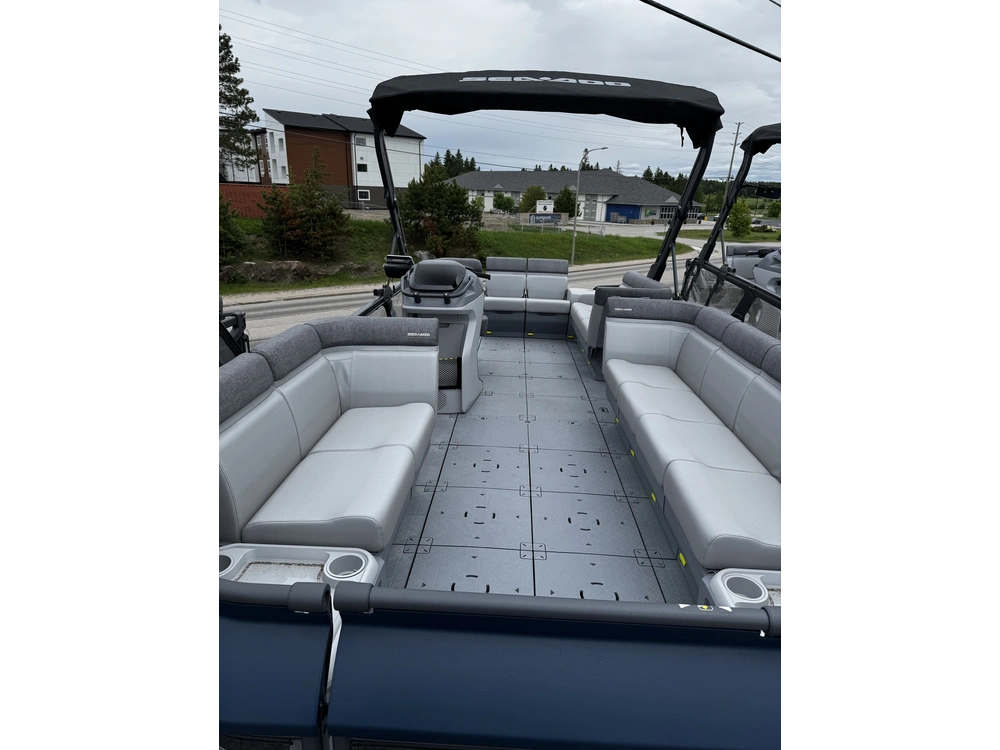2025 Sea-doo Switch Cruise Limited 21' 230hp alt