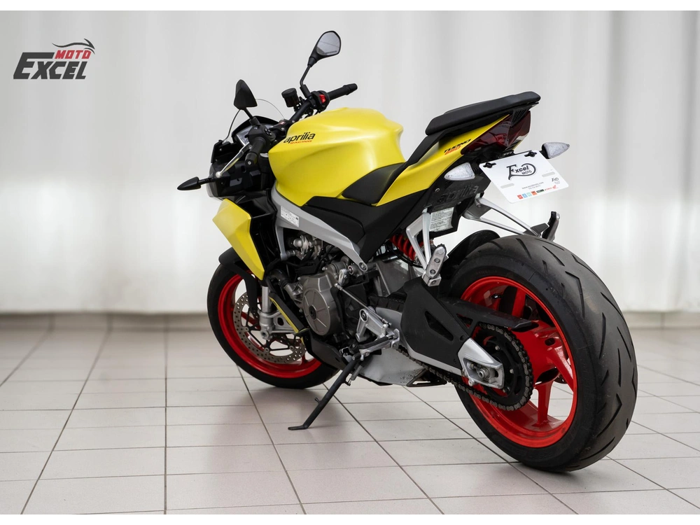2021 Aprilia Tuono 660 alt