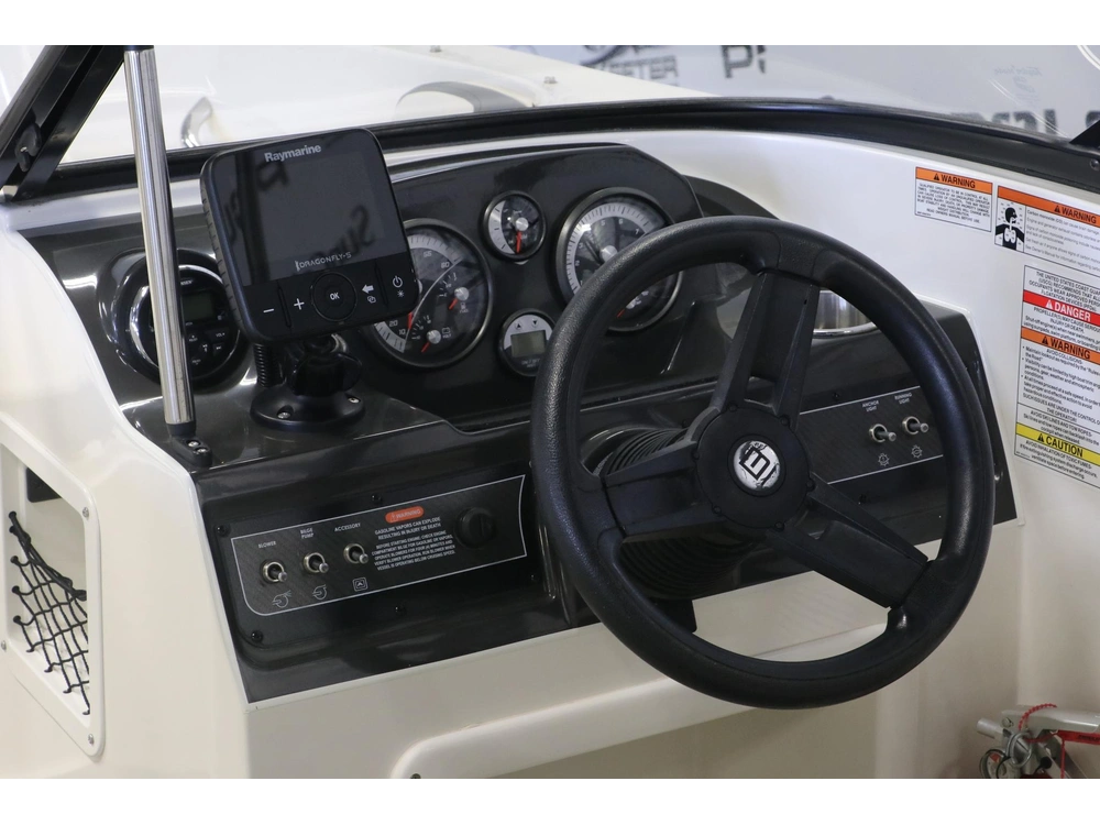 Bayliner Vr4 2018 alt