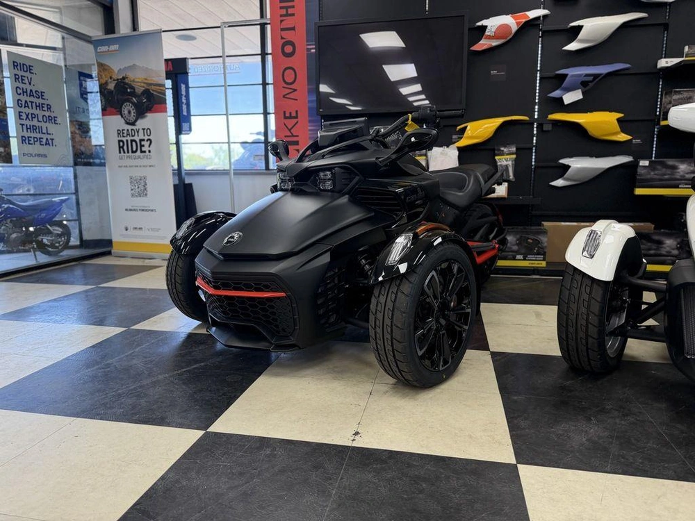 2026 Can-am Spyder F3-s alt