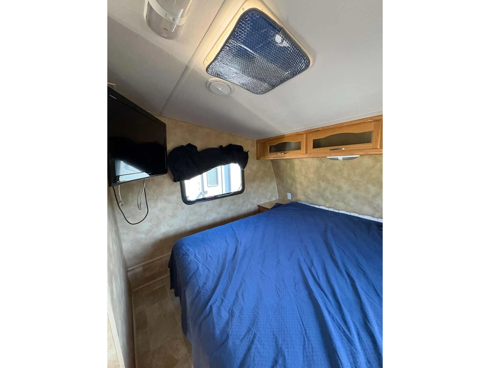 2004 Keystone Rv Laredo Fw alt