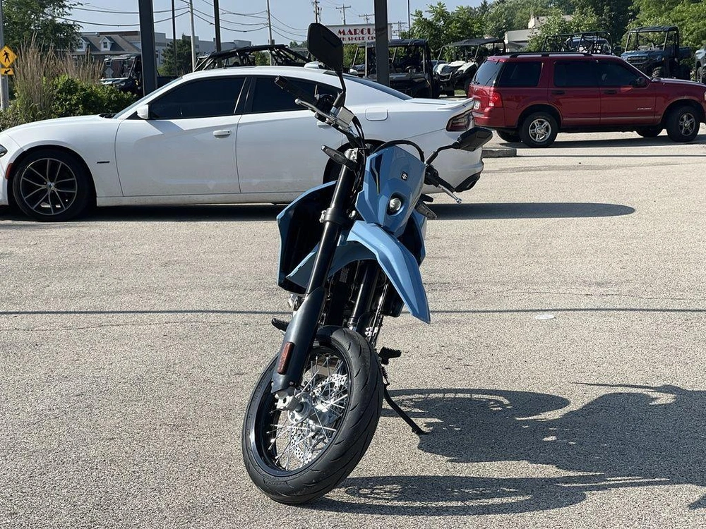 2026 Suzuki Dr-z4sm alt