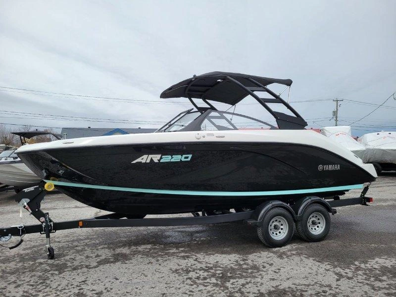 2026 Yamaha Ar 220 2026 alt