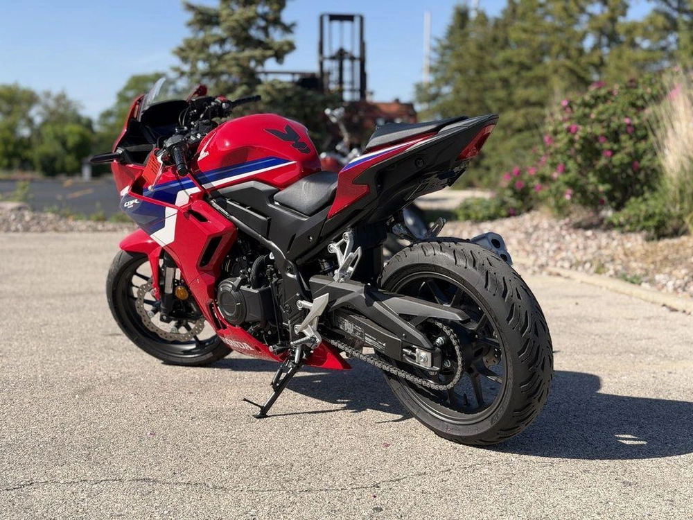2025 Honda Cbr500r alt