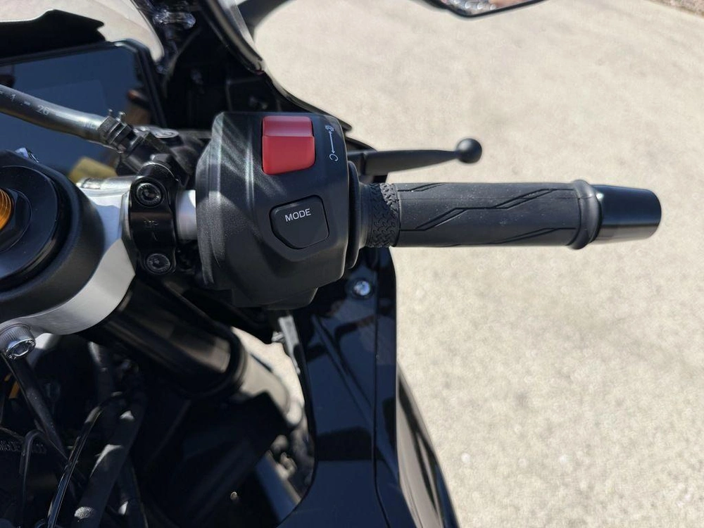 2026 Yamaha Yzf-r7 alt