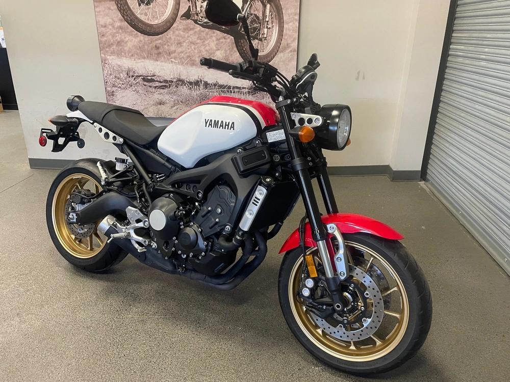 2020 Yamaha Xsr900 alt