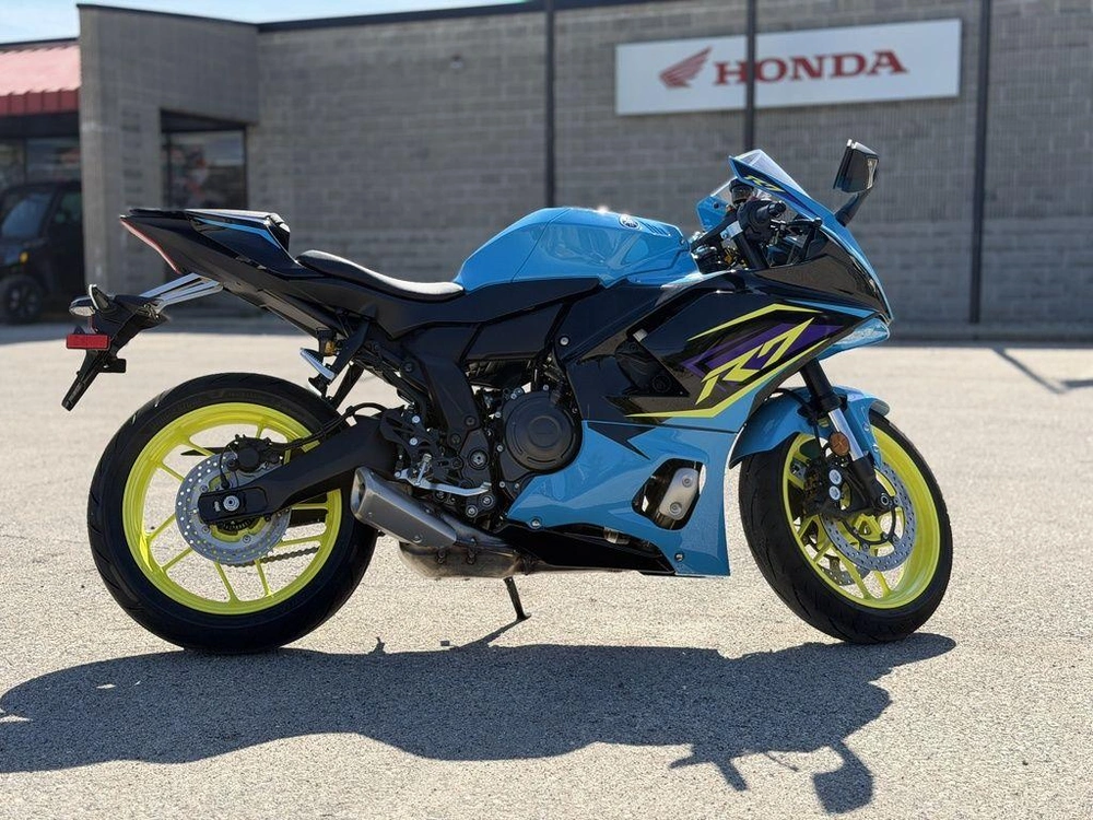 2026 Yamaha Yzf-r7 alt